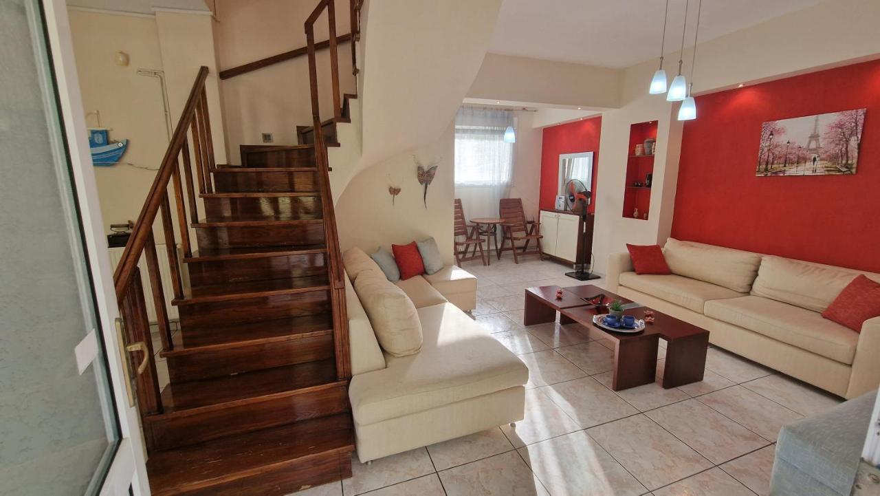 Modern Sea Villa In Leptokaria Exterior photo